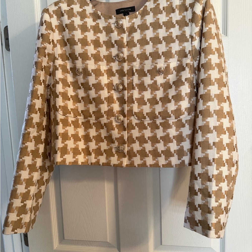 Ann Taylor Beige and White Houndstooth Blazer
